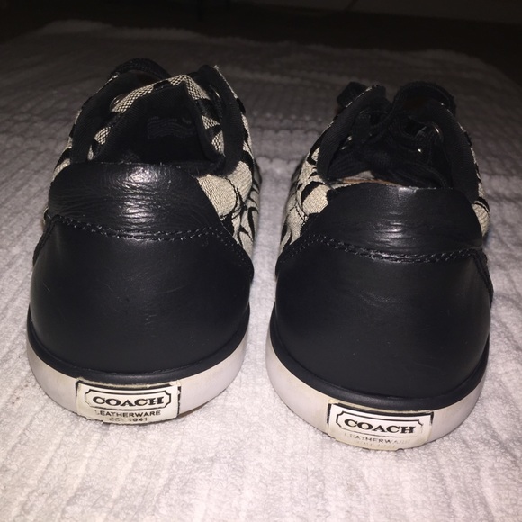Coach women’s Barrett sneakers - Picture 5 of 8